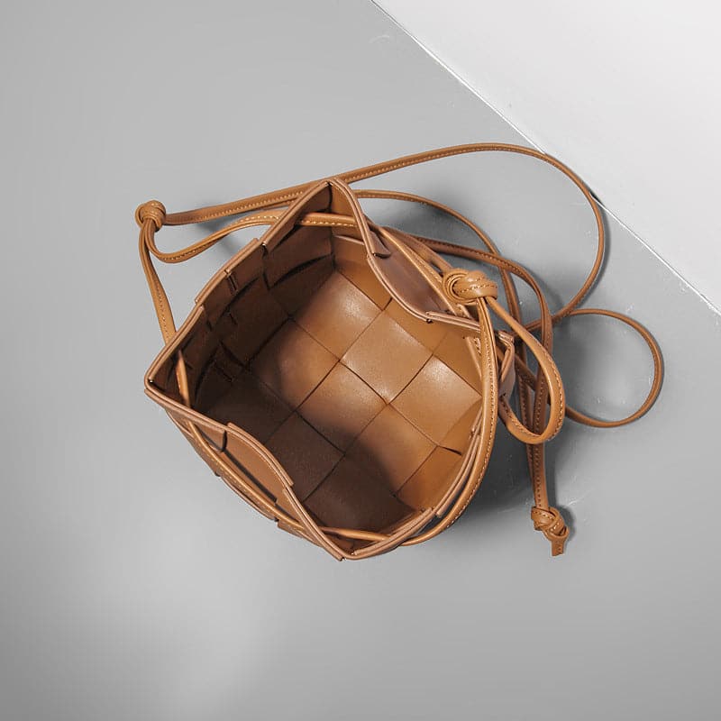 BELLA - Image 5