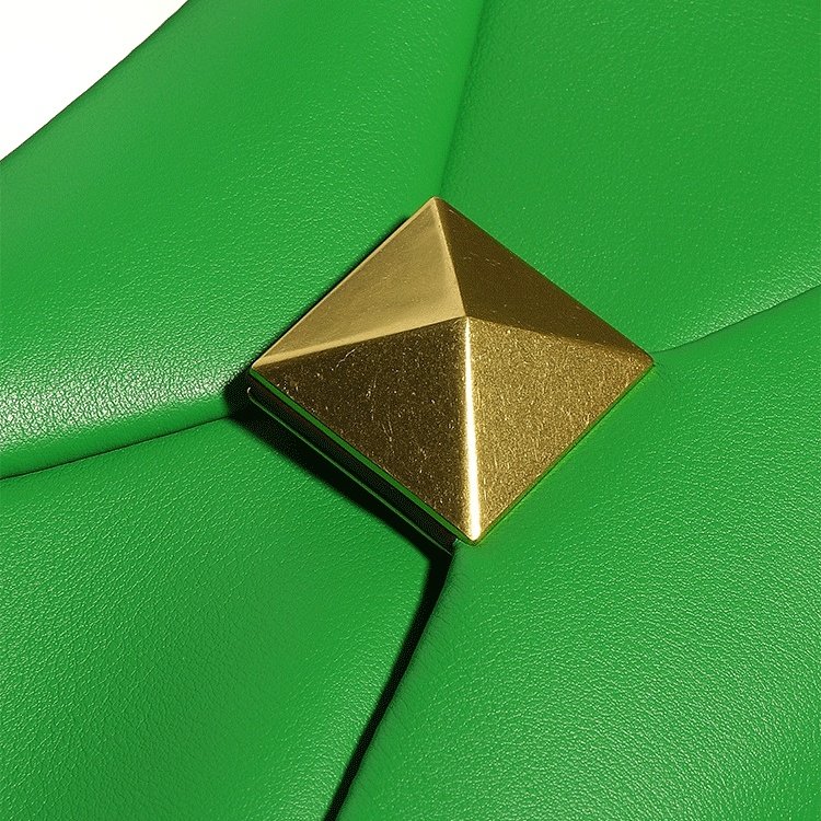 ONE STUD - Image 3