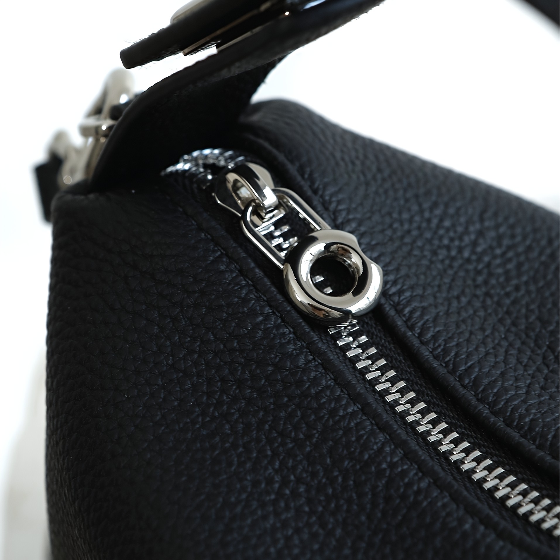 COLETTE - Image 4